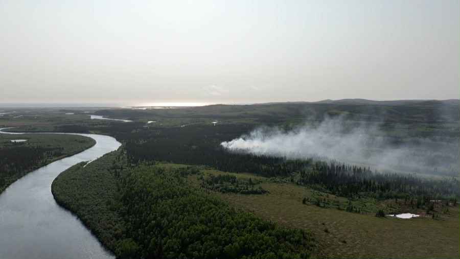att.zFSWPxnf_vykA4jLpLsI7kNPzi6a0iVLWuxZRF_LUFc Smoke rises from a wildfire north of the Unalakleet river. Mitchell Wisniewski photo.