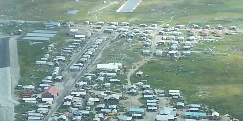 Aerial view of Shishmaref (2016). Davis Hovey photo.