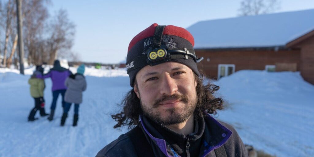 Two young mushers take aim at Iditarod Rookie of the Year honors | KNOM Radio Mission